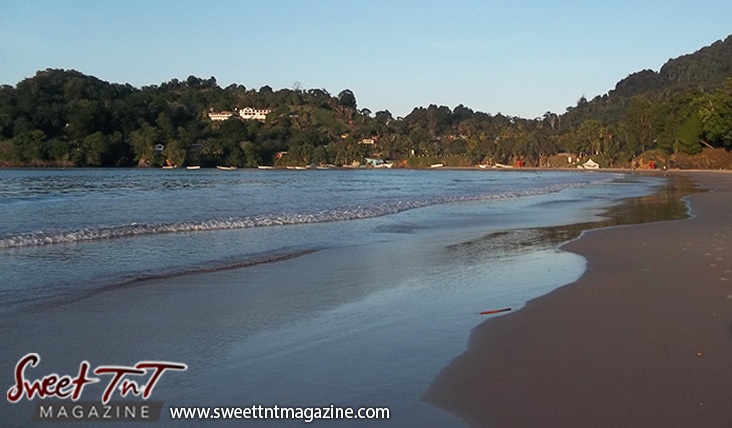 Las Cuevas Beach shoreline in sweet T&T for Sweet TnT Magazine, Culturama Publishing Company, for news in Trinidad, in Port of Spain, Trinidad and Tobago, with positive how to photography.